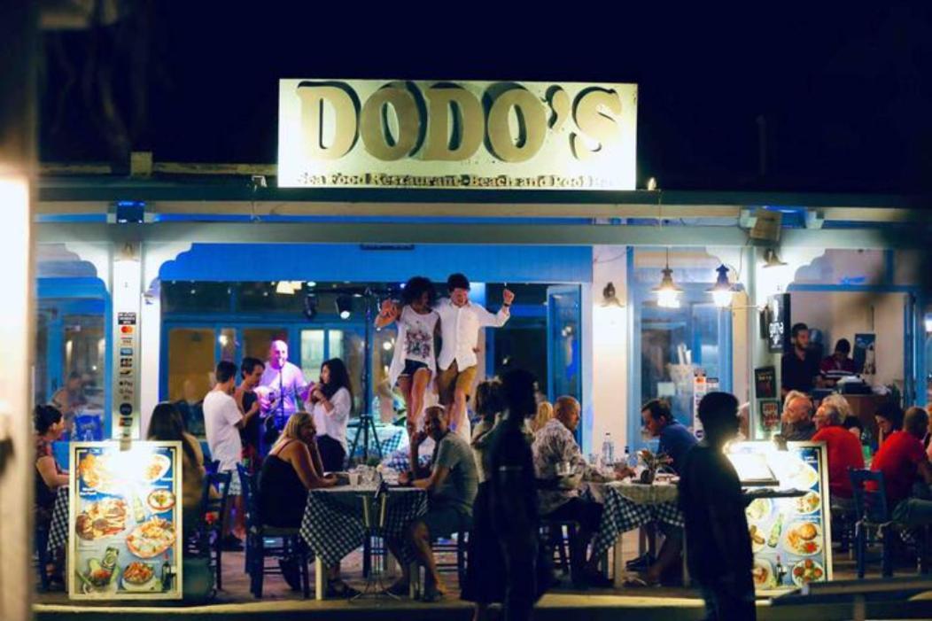 Dodo'S Perivolos Exterior foto